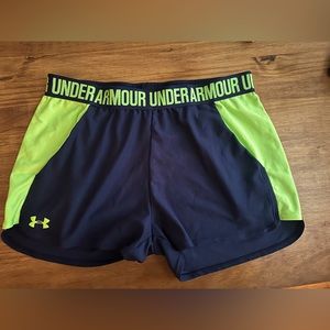 Women’s Under Armour shorts L